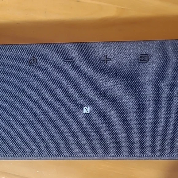 Samsung Soundbar (Like New) - Picture 4 of 12